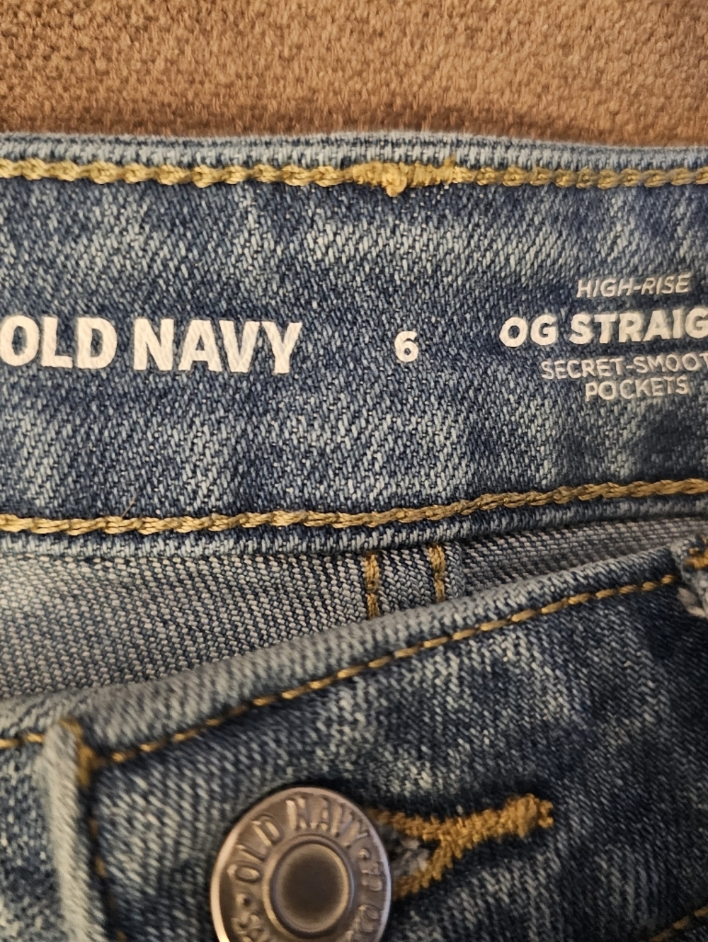 Old Navy OG High-Rise Straight Light Wash Cutoff Denim Shorts Size 6 - Picture 5 of 10